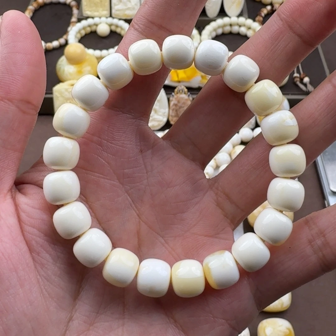 裸石琥珀未镶嵌蜜蜡
