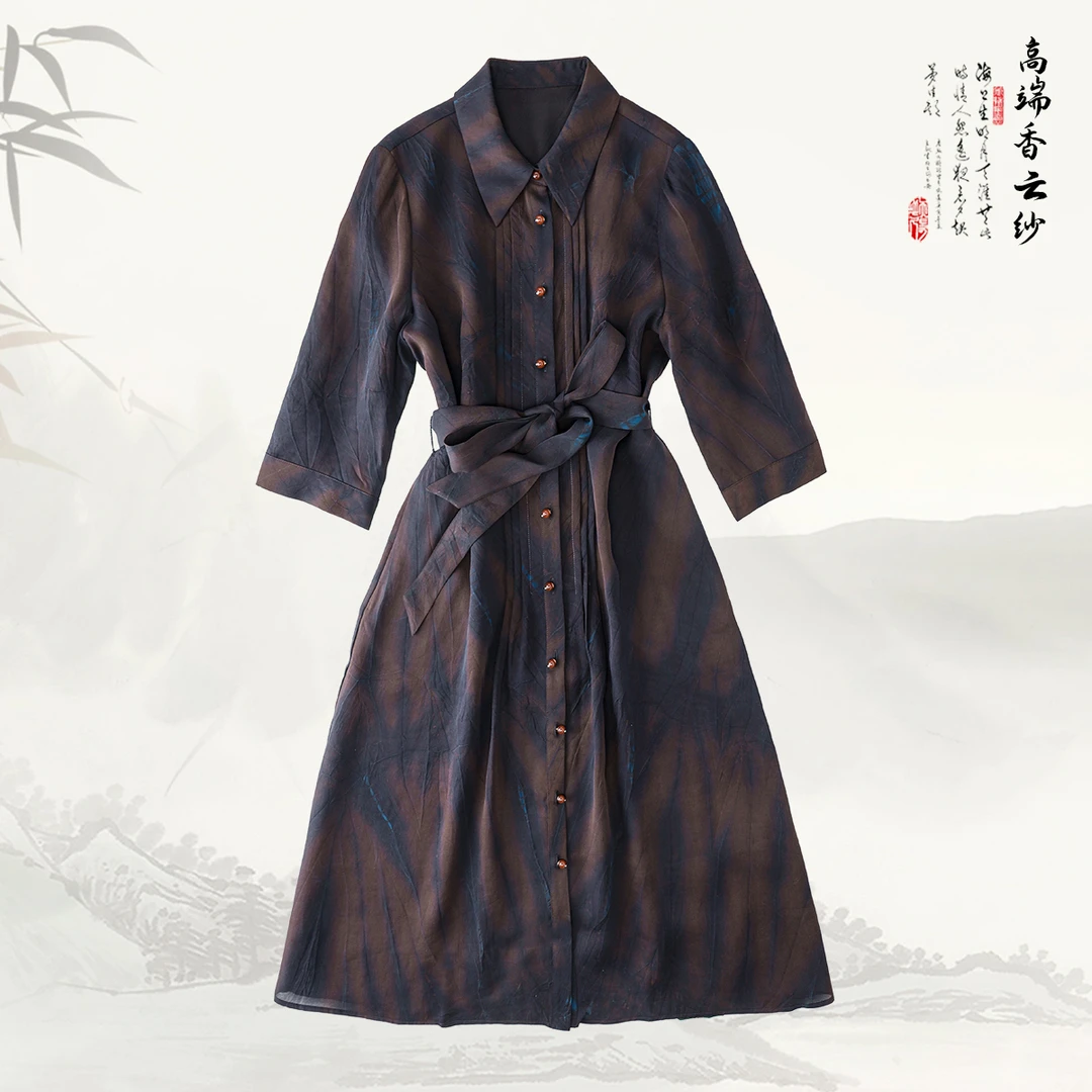 品牌新款香云纱国风排扣翻领印花连衣裙429666