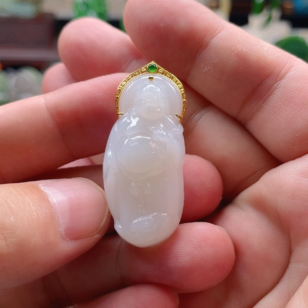 颈饰18K金镶嵌和田玉