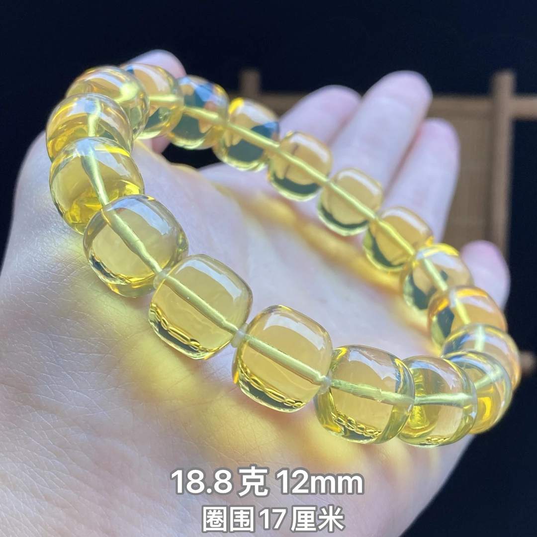 【小伊琥珀】18.8克白茶底天空蓝老型珠手串