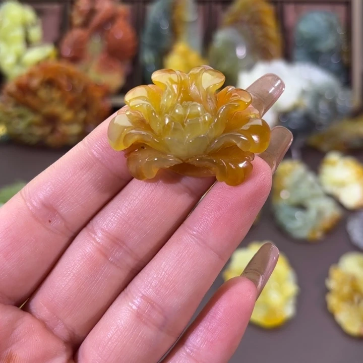 未镶嵌蛇纹石玉颈饰