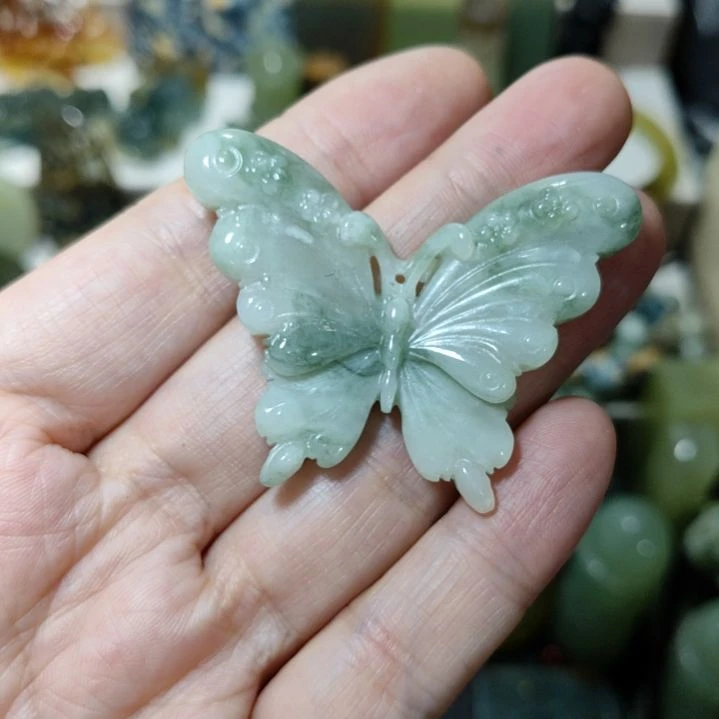 岫玉未镶嵌挂坠款式