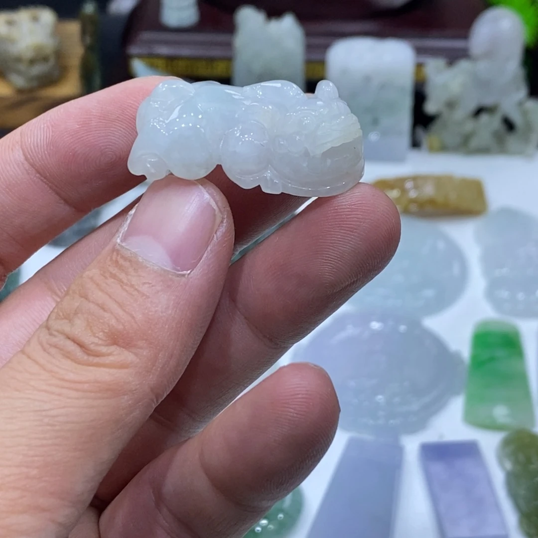 翡翠未镶嵌吊坠(不含链)貔貅