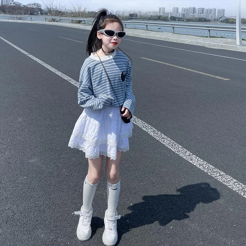 女童T恤春秋款2025新款早春女孩休闲条纹刺绣上衣儿童长袖打底衫