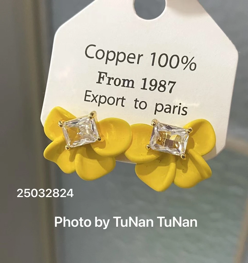 黄铜锆石耳饰 黄色花朵s925银针高级感气质甜美锆石通勤耳饰015