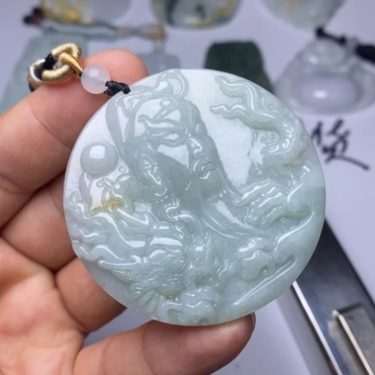 翡翠未镶嵌颈饰翡翠