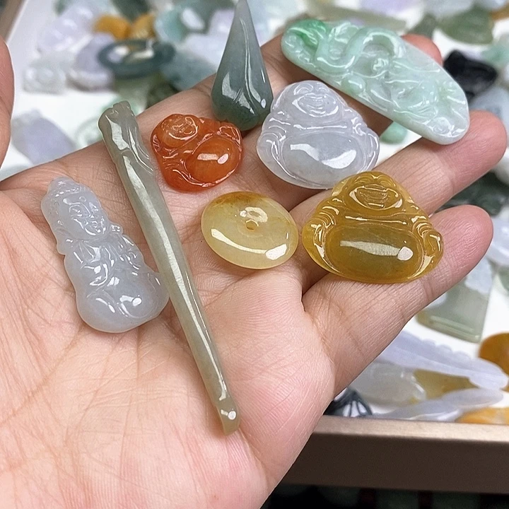 土***土翡翠未镶嵌颈饰天然翡翠006