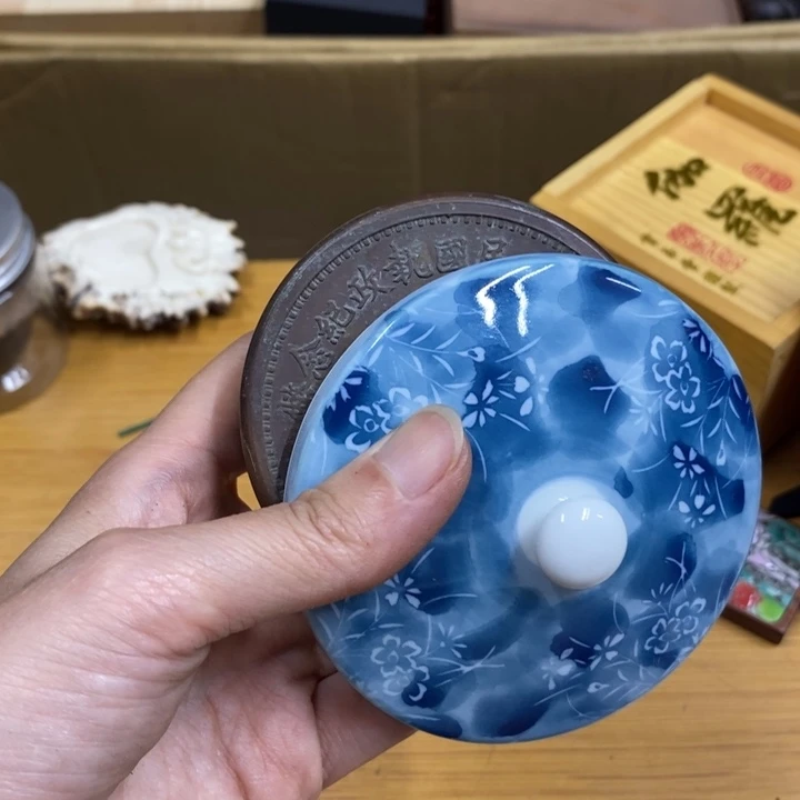 瓷中古工艺品一件