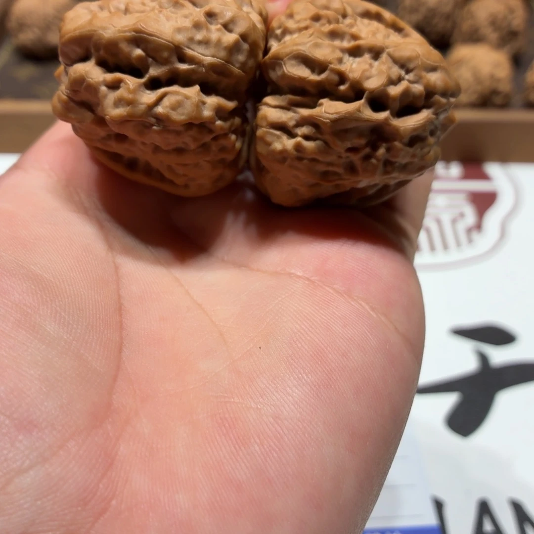 M***e把件文玩核桃蛤蟆头A08
