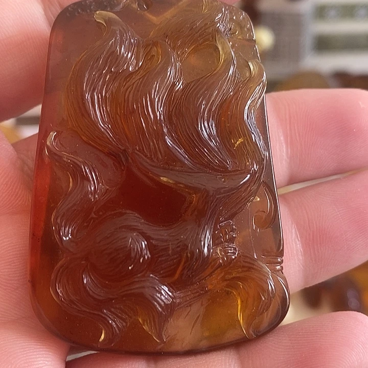 未镶嵌琥珀珠宝奇石吊坠