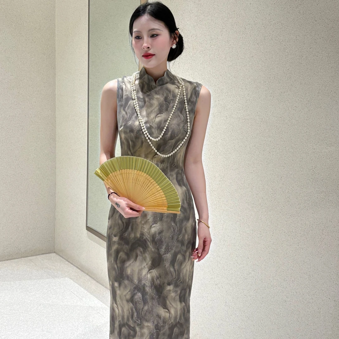 LHMknk1画报夫人原创自制国风珠光细闪新中式开叉旗袍 行云流水