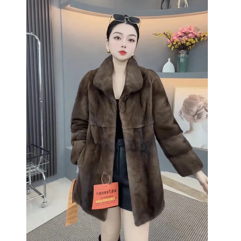 DUDENGBAO/度登堡进口天鹅绒水貂皮草外套中长款横排休闲整貂80