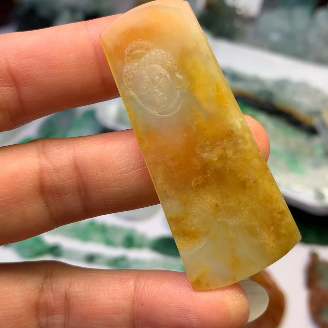 定制翡翠未镶嵌翡翠