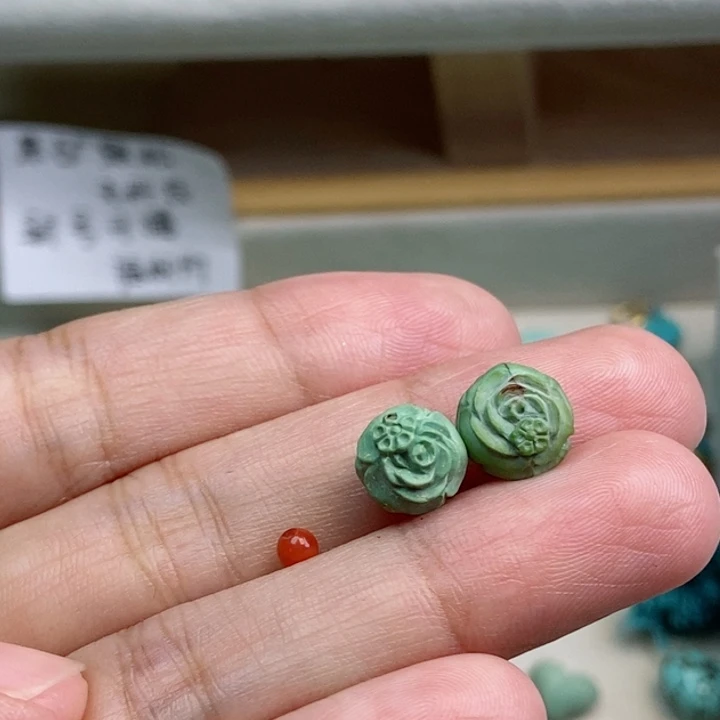橙***子南红玛瑙未镶嵌珠宝奇石