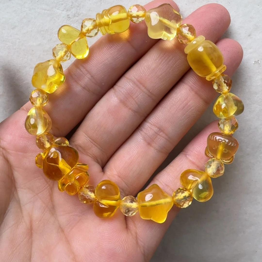 未镶嵌吊坠(赠链)蜜蜡