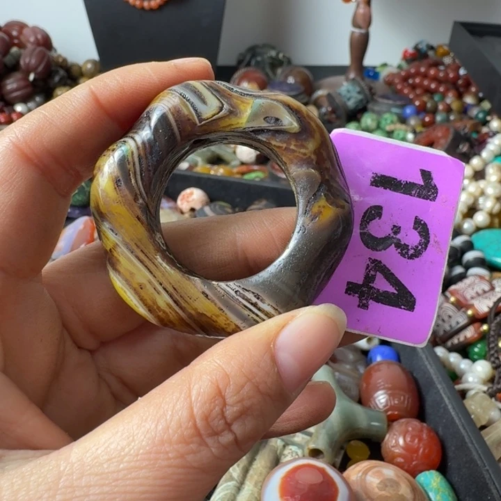 独***生玛瑙/玉髓未镶嵌颈饰