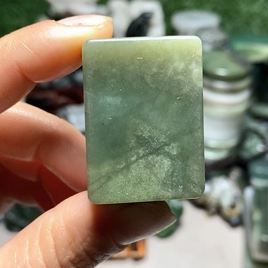 未镶嵌和田玉（糖玉）珠宝半成品