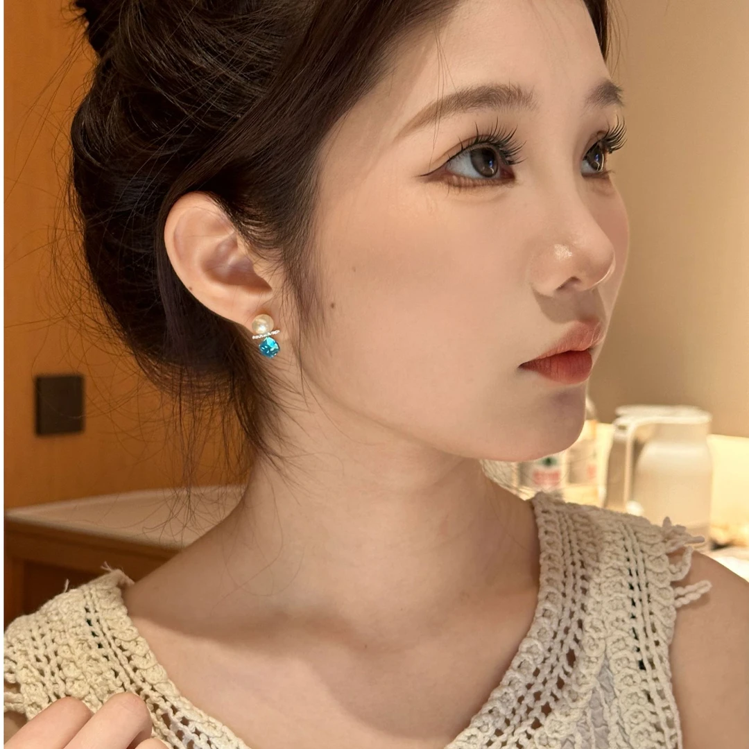 铜合金锆石耳饰 爆珠珍珠锆石蓝色耳钉2025新款高级感耳环女