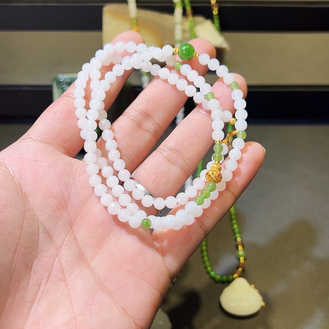 和田玉未镶嵌颈饰