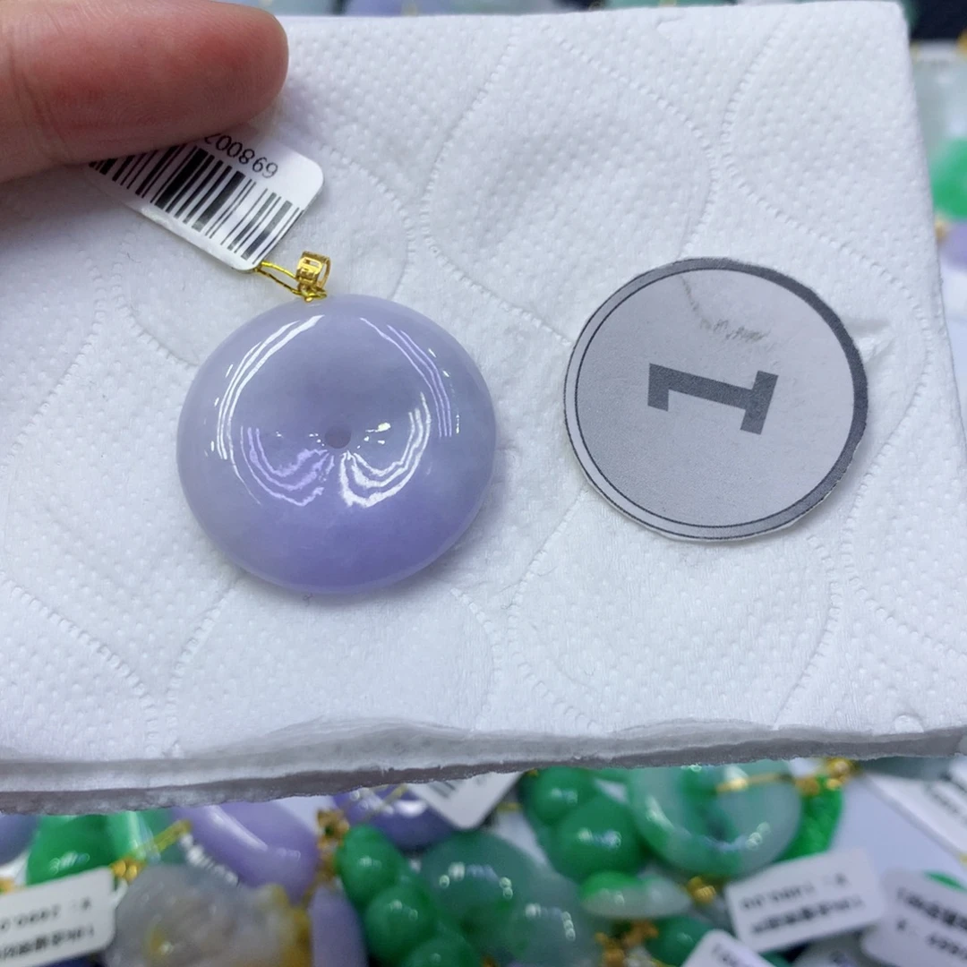 翡翠18K金镶嵌颈饰翡翠