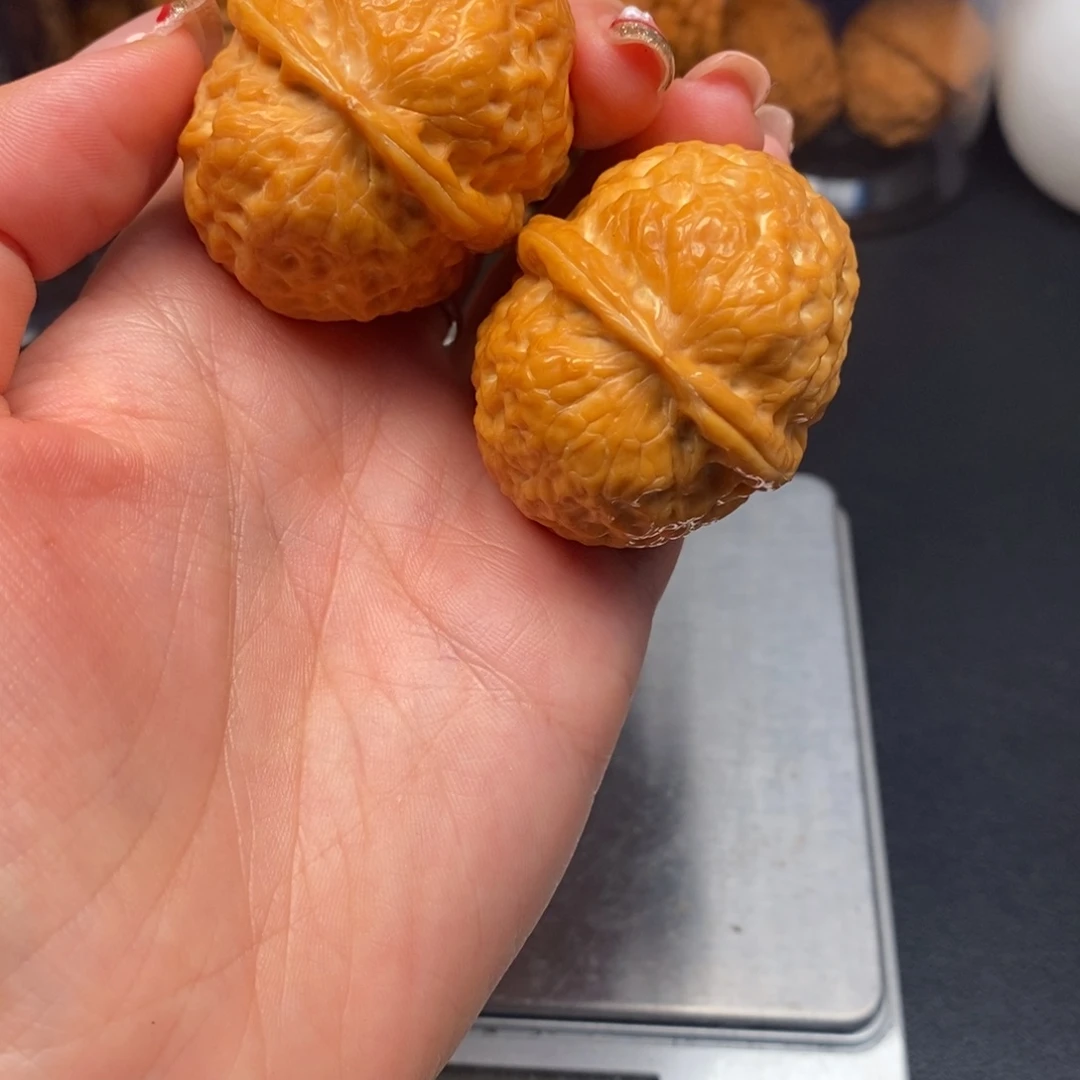 吊坠文玩核桃铁门墩