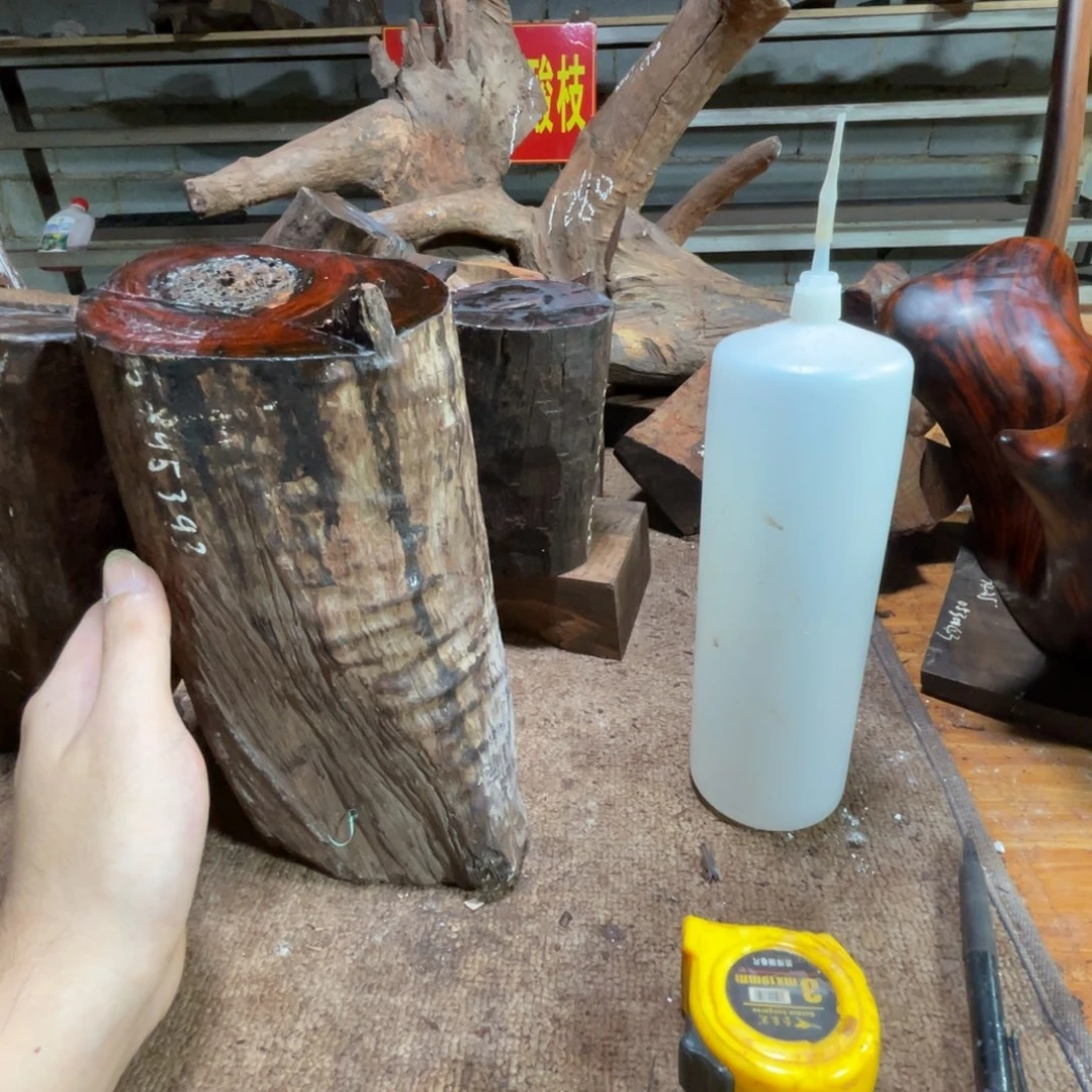 【闪购商品】交趾黄檀（大红酸枝）伍***生