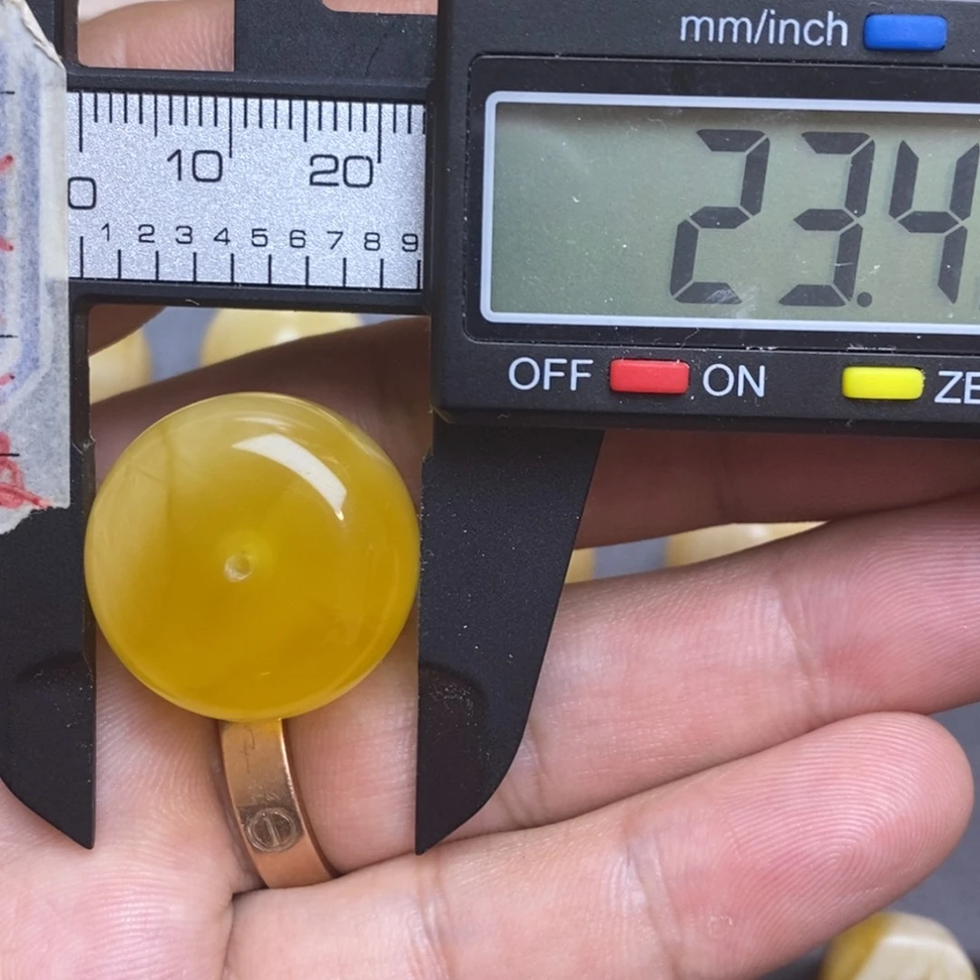 裸石蜜蜡未镶嵌23.4x15微沁色墩子
