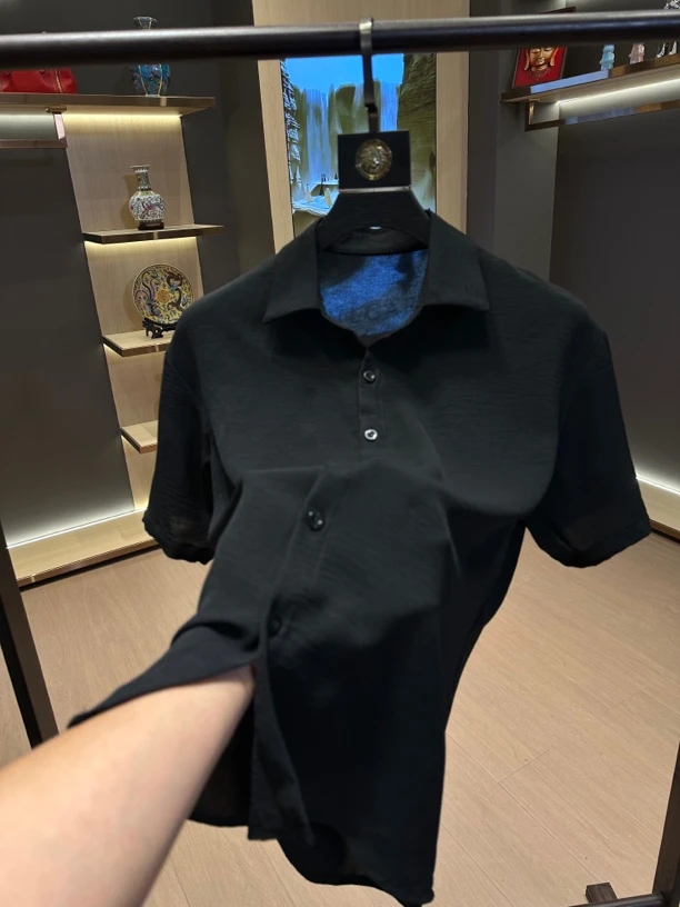 夏季男士冰丝纯色短袖衬衫轻薄透气休闲百搭