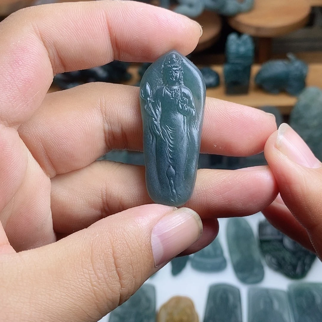定制翡翠未镶嵌观音