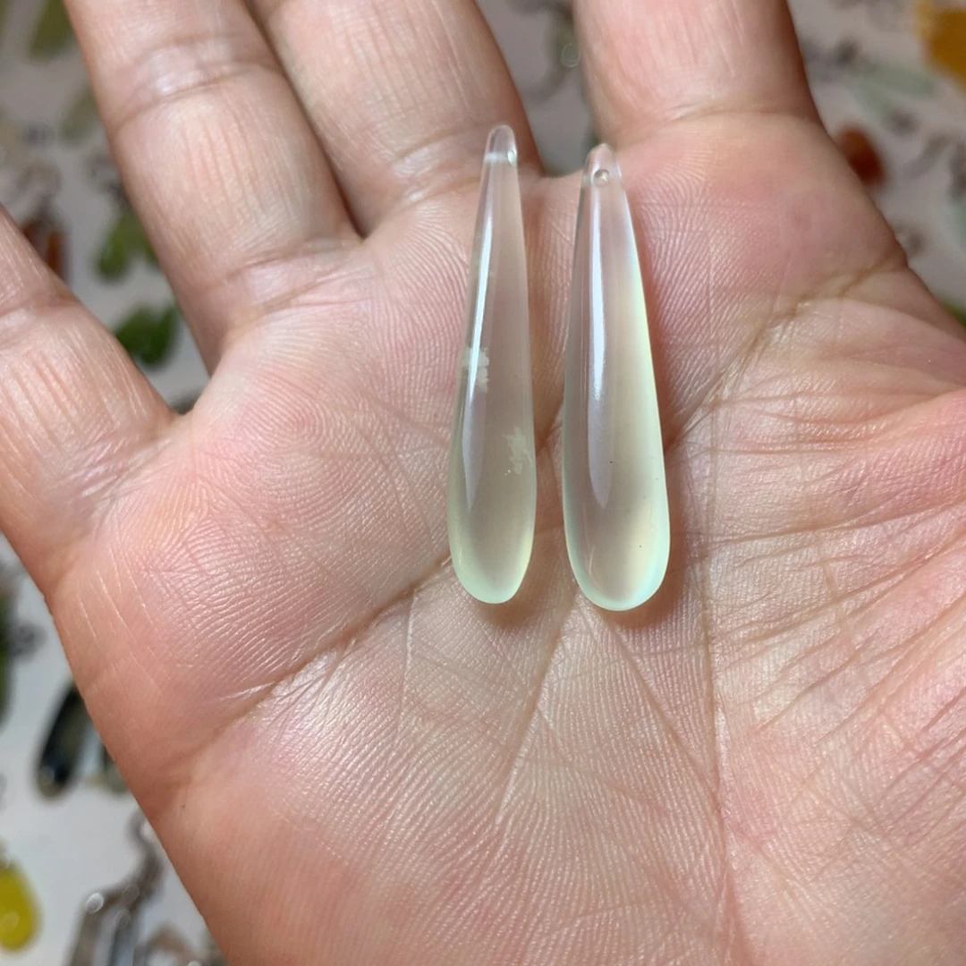蛇纹石玉耳环未镶嵌耳****)