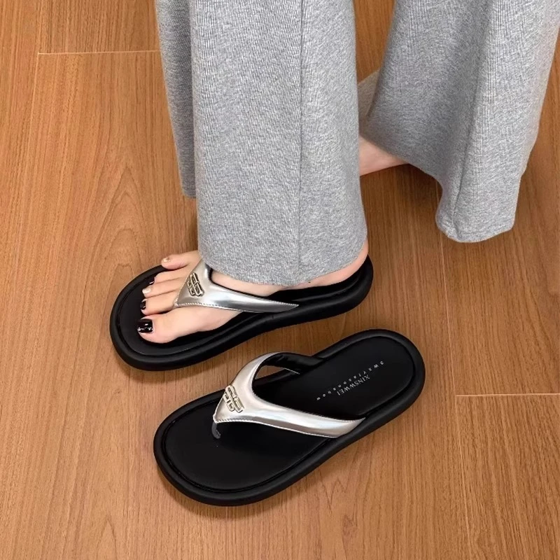 海岛假日～厚底人字拖韩版休闲百搭夹脚拖鞋2025夏季新款外穿凉拖