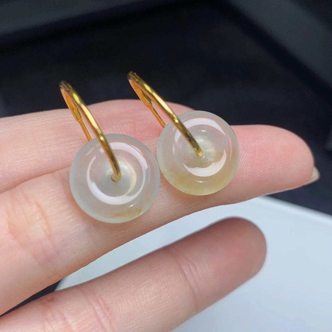 翡翠18K金镶嵌耳饰小扣子