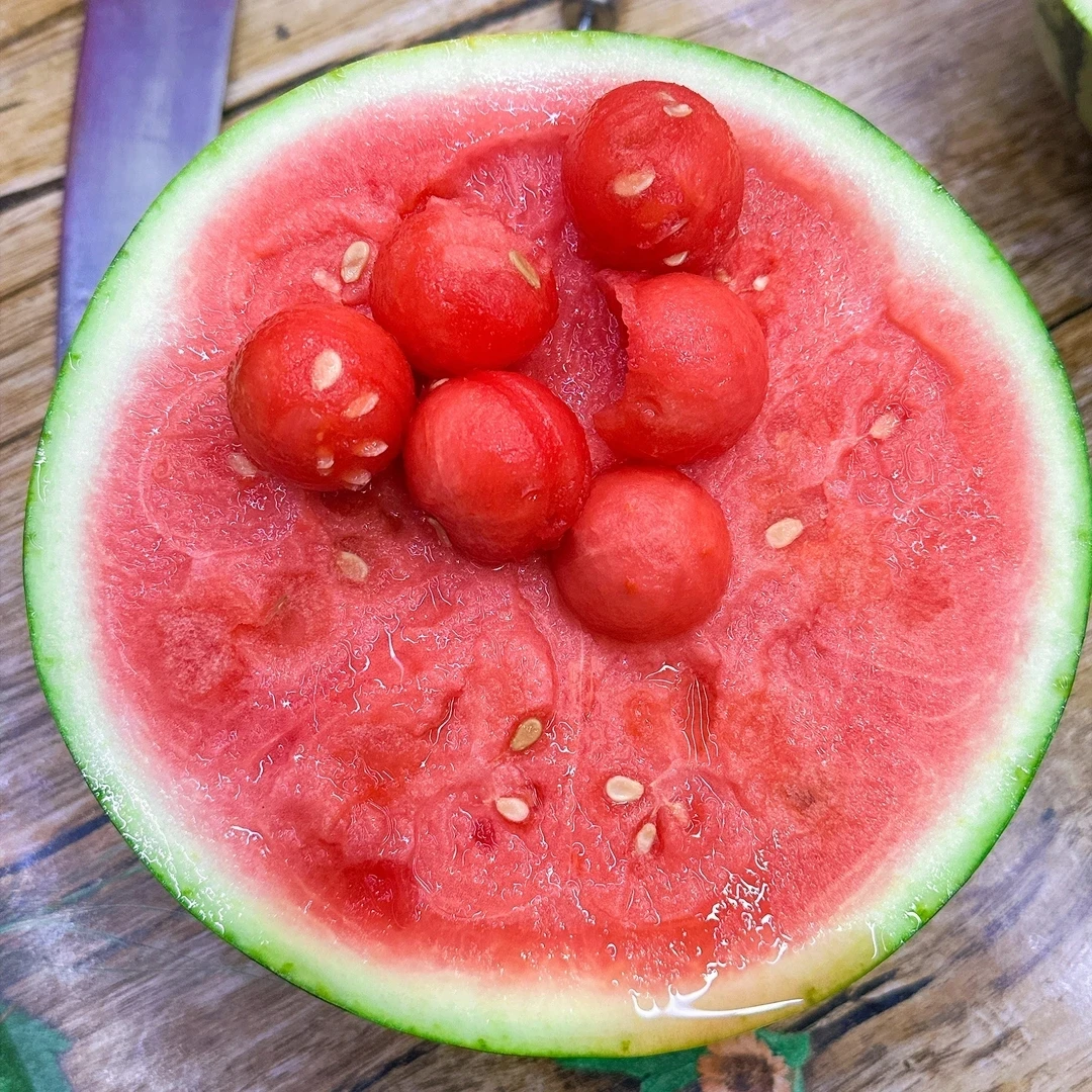 海南无籽西瓜 半个2.2-2.8斤左右