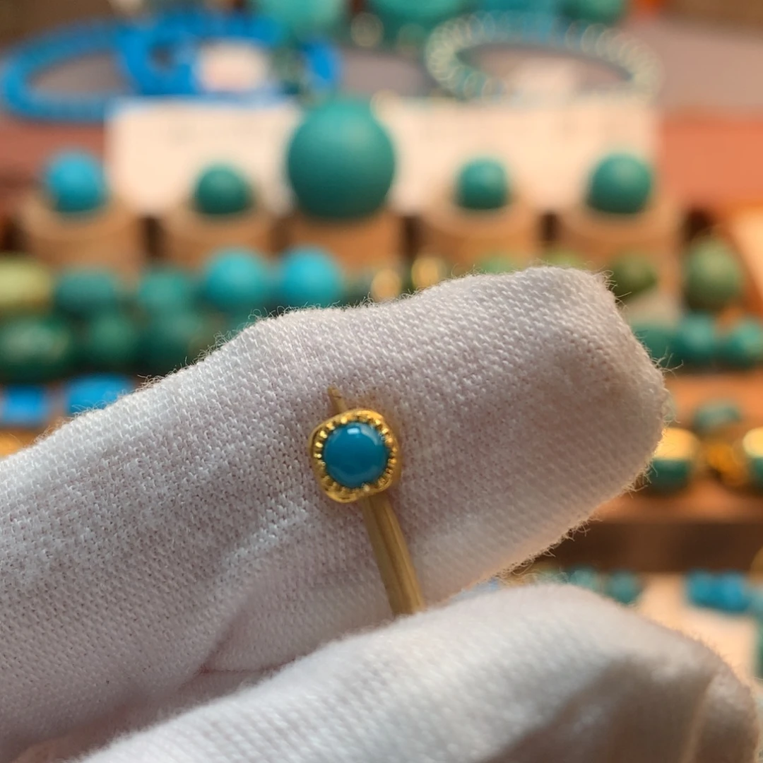 绿松石18K金镶嵌挂件5.7mm