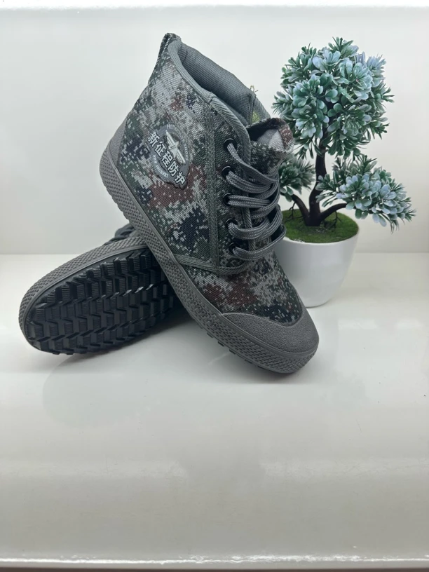 新征程春秋高腰劳保鞋防滑轻便三防工地农用系带高帮劳动鞋封闭口