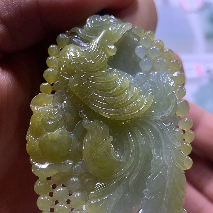 翡翠未镶嵌颈饰天然翡翠吊坠A货