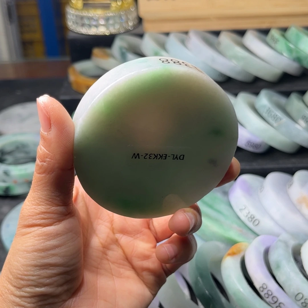 定制翡翠手镯未镶嵌