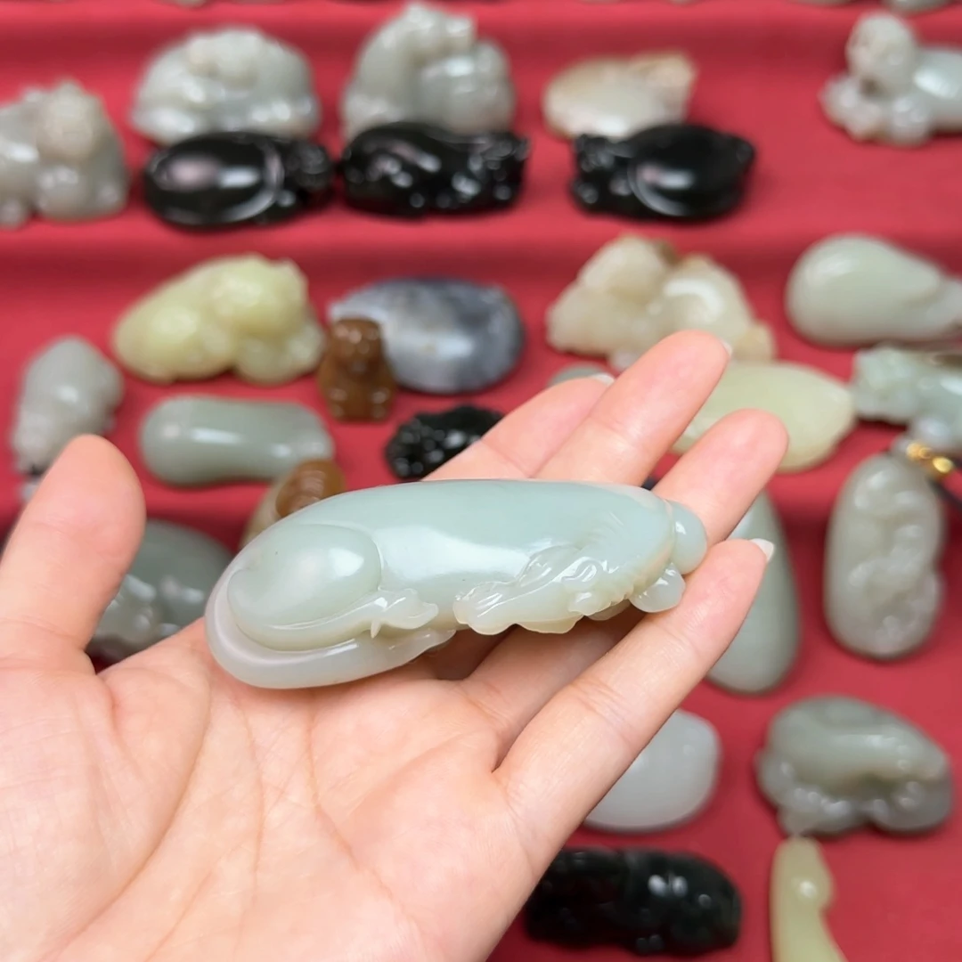 未镶嵌和田玉（糖玉）把件