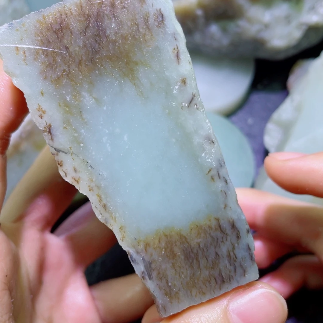 和田玉未镶嵌珠宝半成品