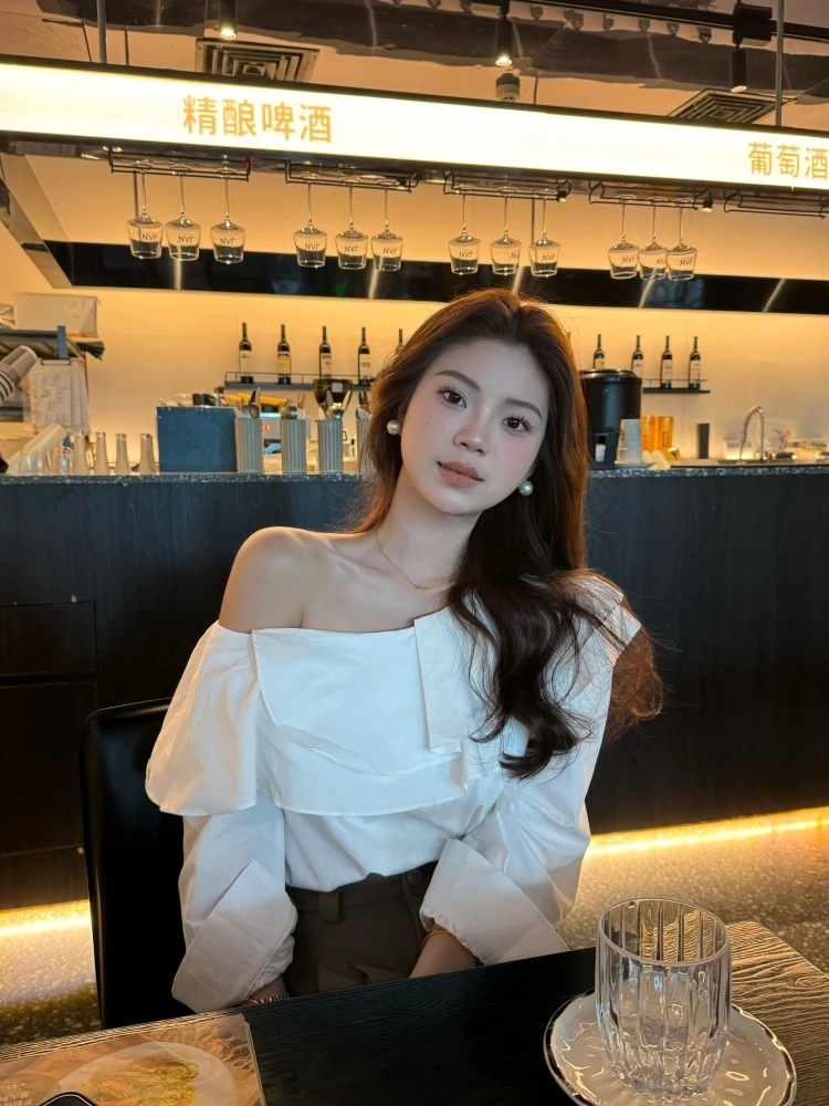 【春风里】韩版法式斜肩长袖白色衬衫女春季穿搭设计感小众上衣