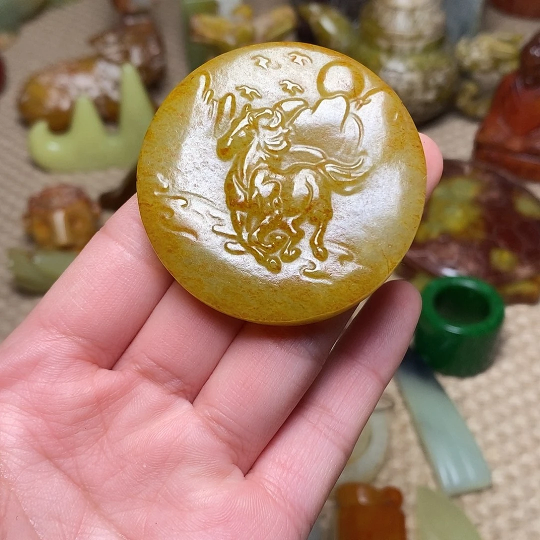 蛇纹石玉未镶嵌颈饰