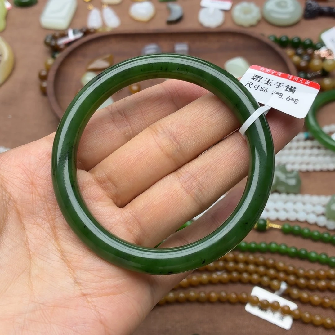 和田玉未镶嵌手镯