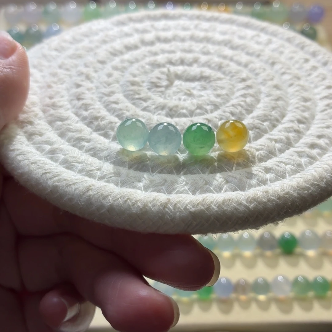 翡翠散珠翡翠卡8➕ 0701