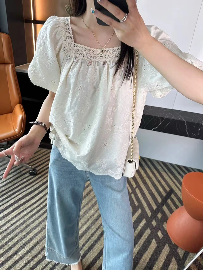 蕾丝方领贝壳泡泡袖上衣女2025夏季新设计感气质镂空衬衫