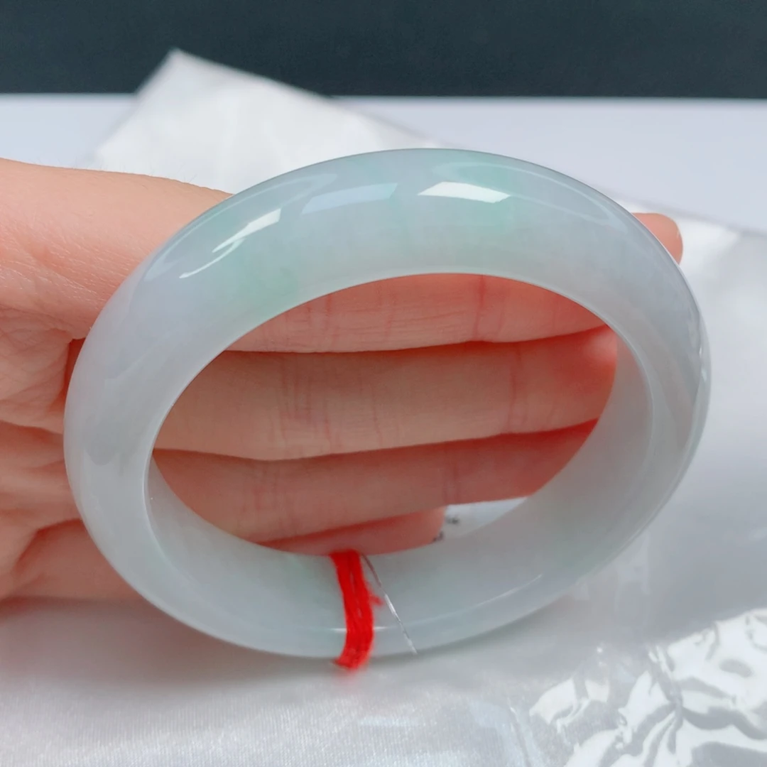 翡翠手镯未镶嵌52.7正圈