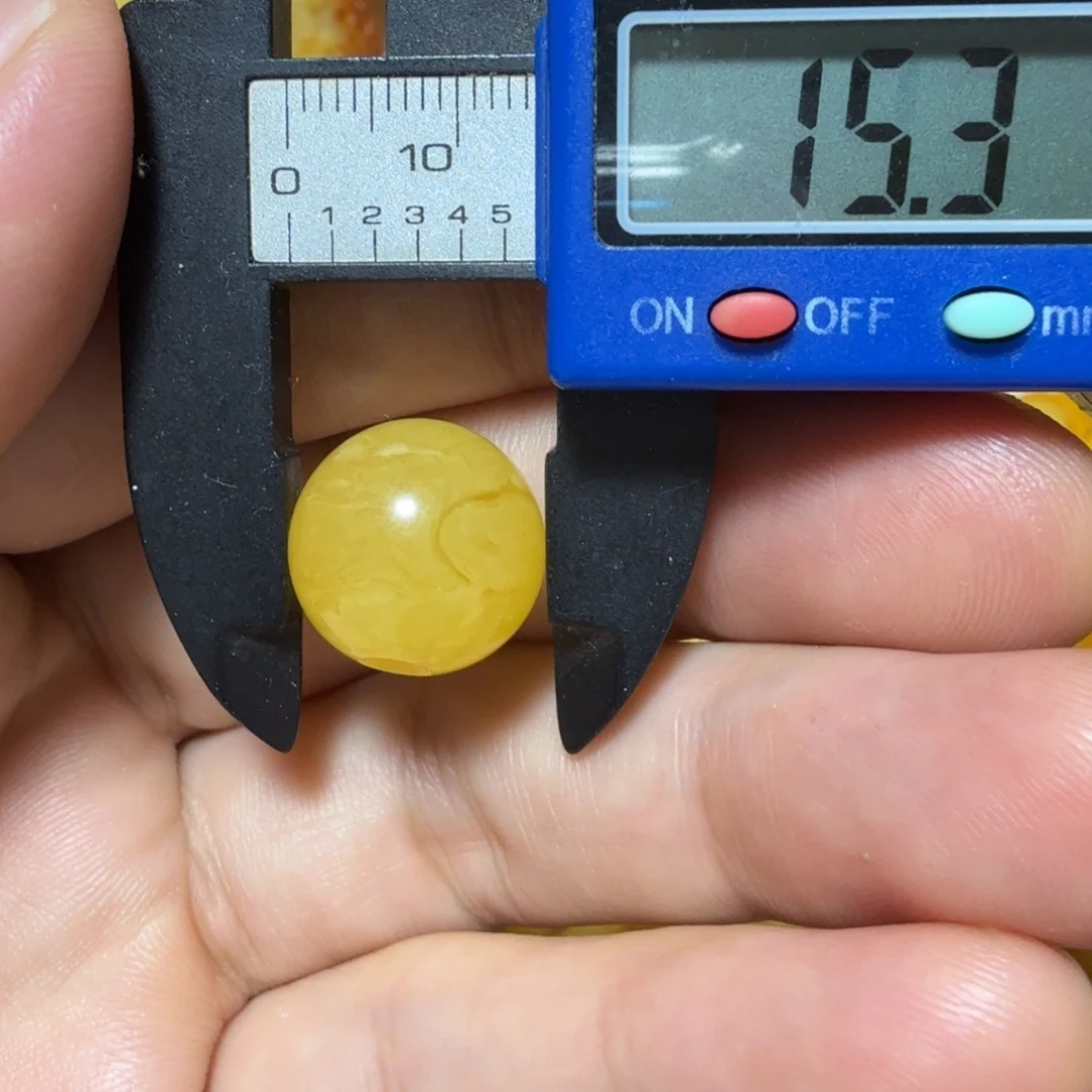 琥珀未镶嵌裸石成品