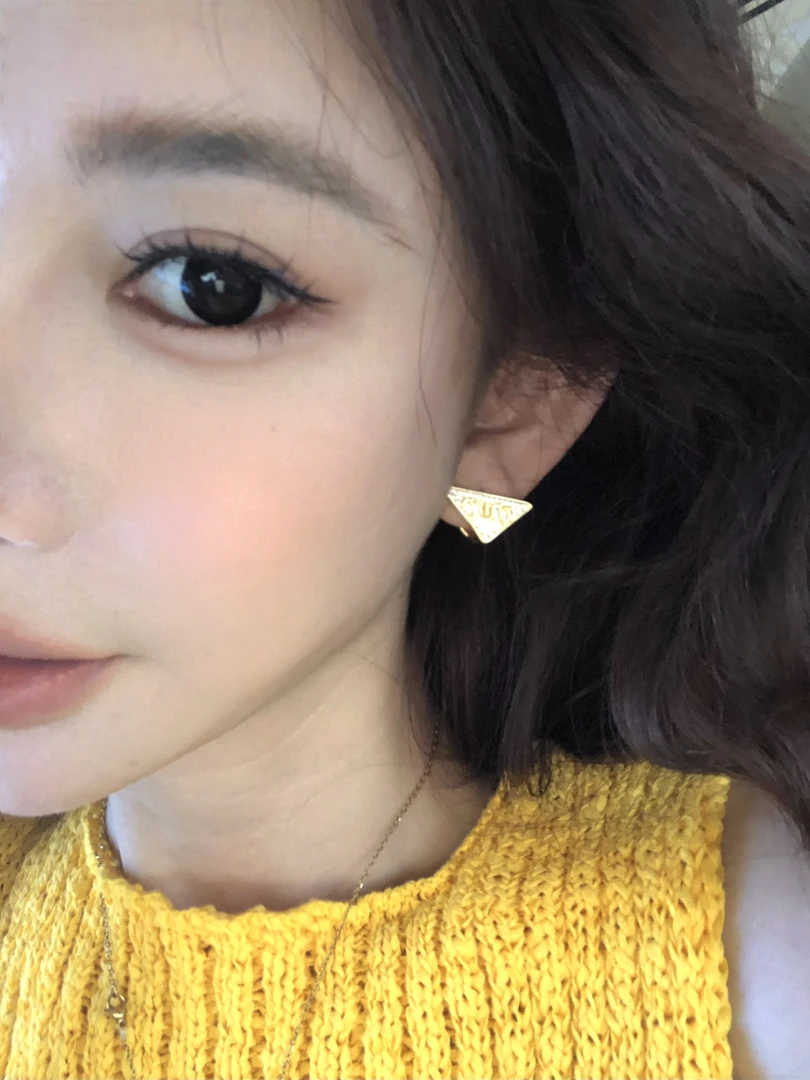 合金耳饰 【婉君】时尚百搭三角形耳钉LWJ24D4S2482