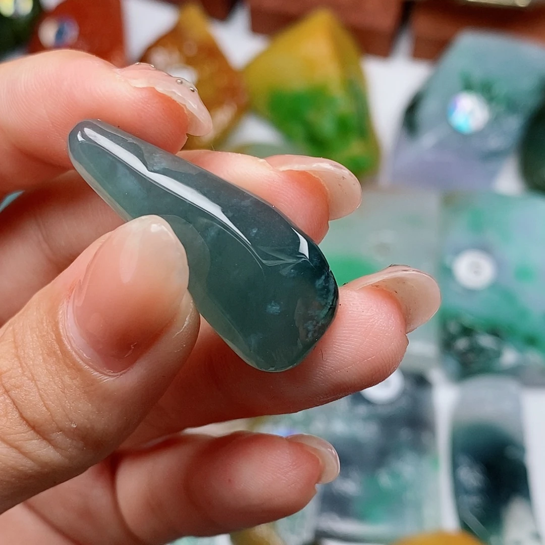 铁***哥吊坠(不含链)未镶嵌翡翠