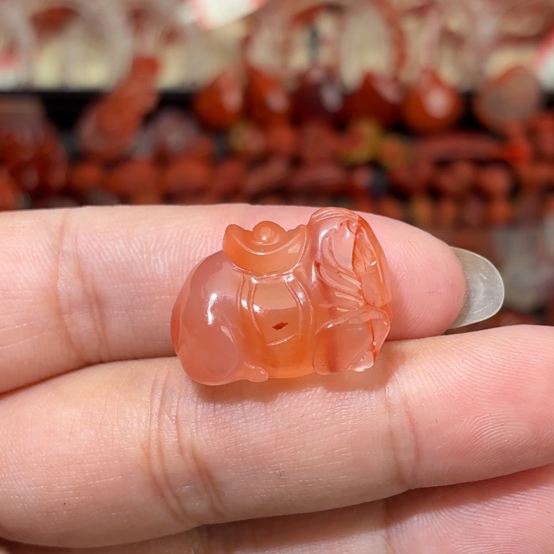 南红玛瑙未镶嵌颈饰马上有钱