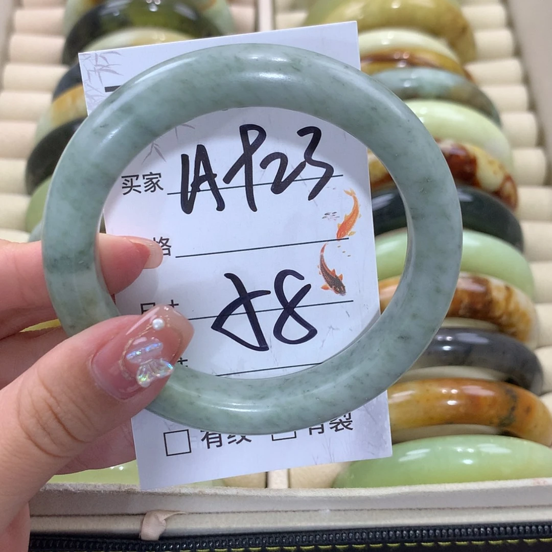 【闪购商品】未镶嵌蛇纹石玉手镯